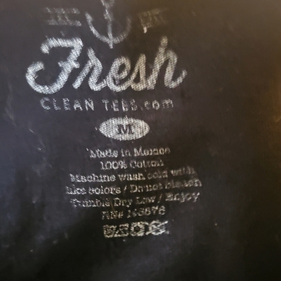 Three Long Sleeve Fresh Clean Tees T-shirts - Picture 2 of 2
